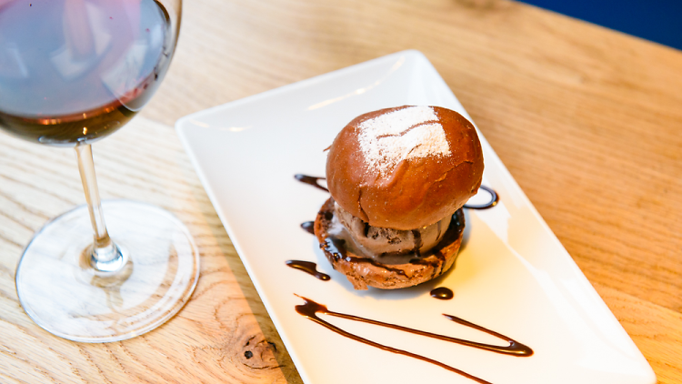 ウマミ バーガー 青山店