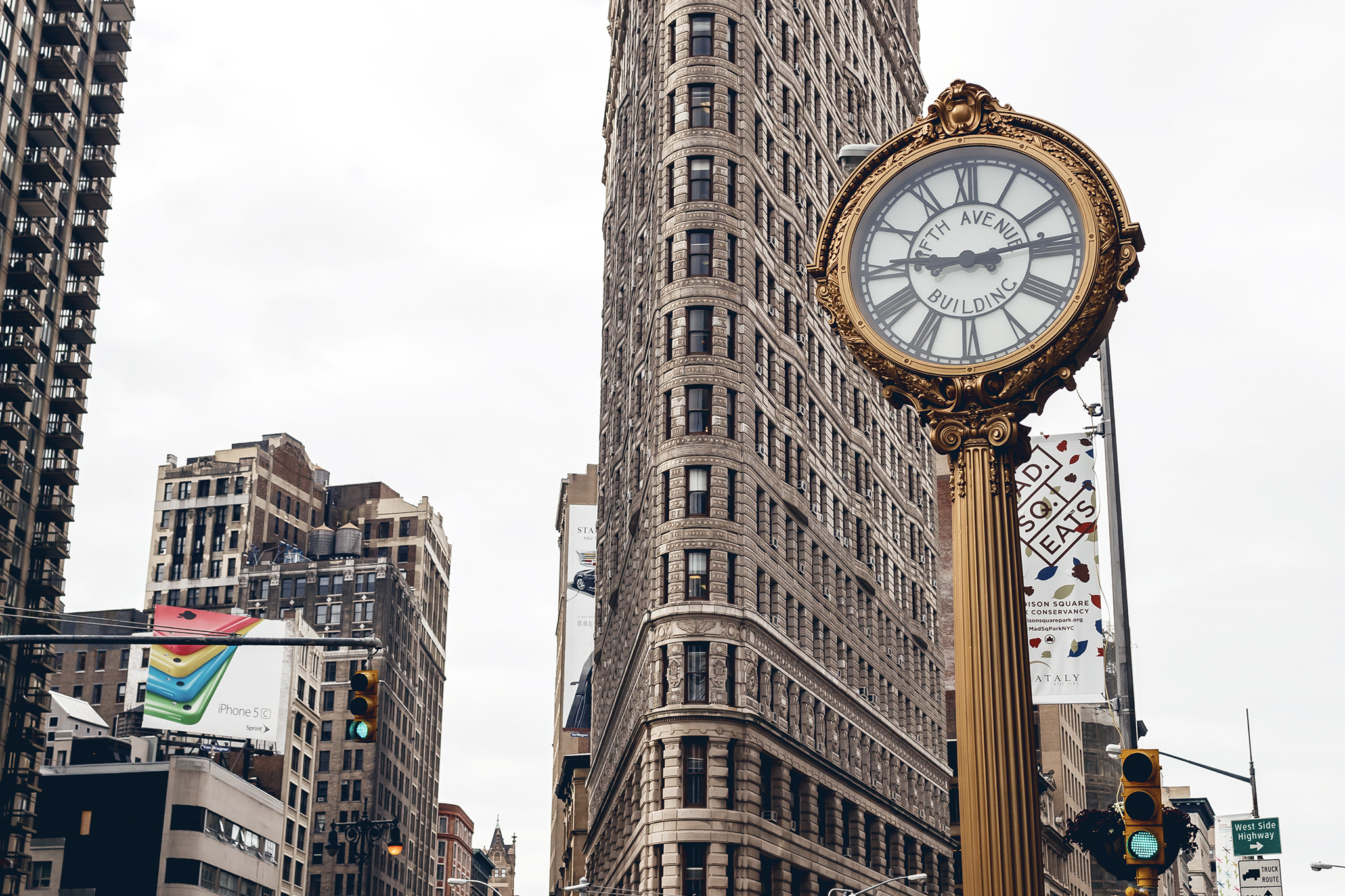 Clocks in NYC that are both iconic and beautiful