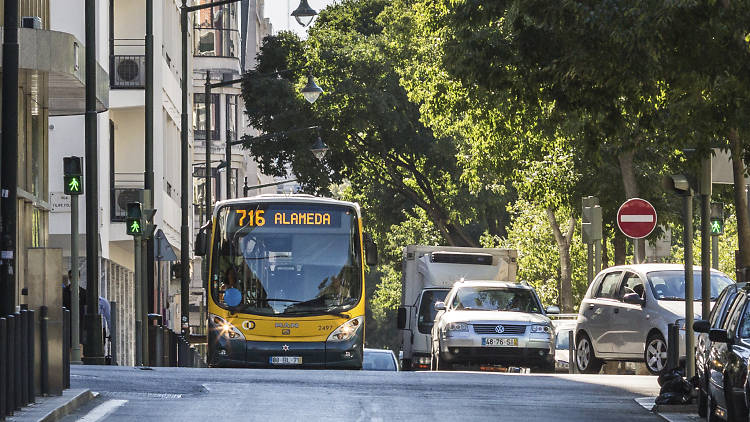 Autocarros da carris gratuitos como medida de combate à Covid-19