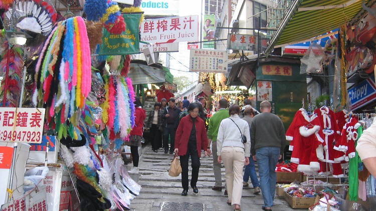 Walk your way up Pottinger Street