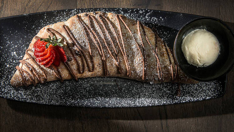 400 Gradi's Nutella calzone