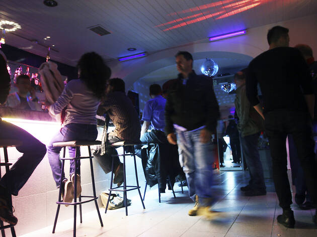 Bar 106 Bar 106