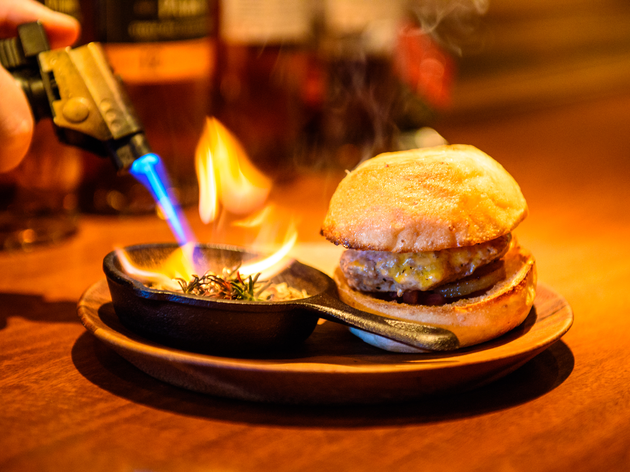 Smoked restaurants top The smoked burger at Bar Shanks | Time Out Tokyo