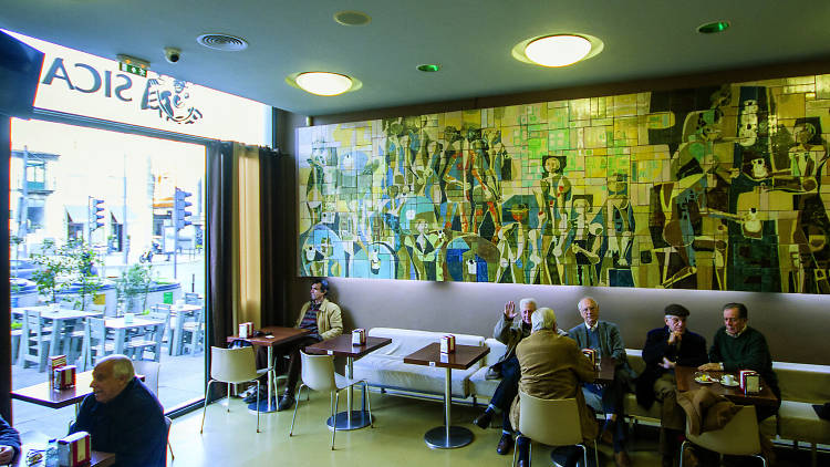 Os painéis de azulejos são uma imagem de marca no Sical.