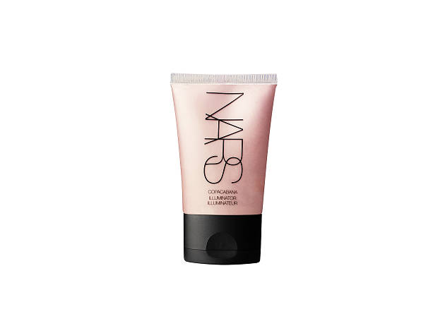 5 iluminadores para un maquillaje perfecto 5 iluminadores para un maquillaje perfecto