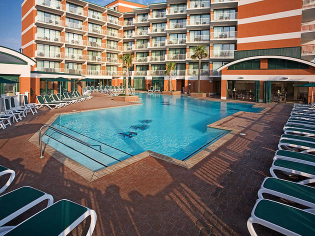 Crestline Virginia Beach Oceanfront Hotels Exterior with Pool