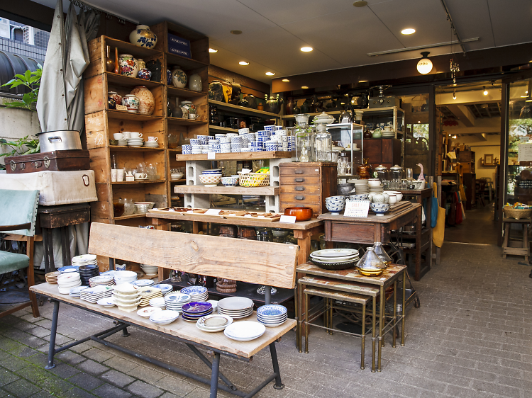 Tokyo shops with cafés | Time Out Tokyo