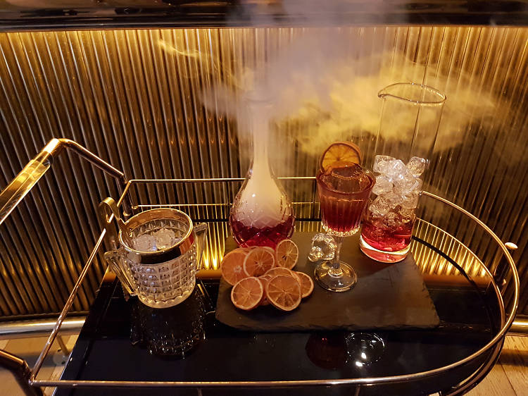 Negroni trolley at Cartizze Bar