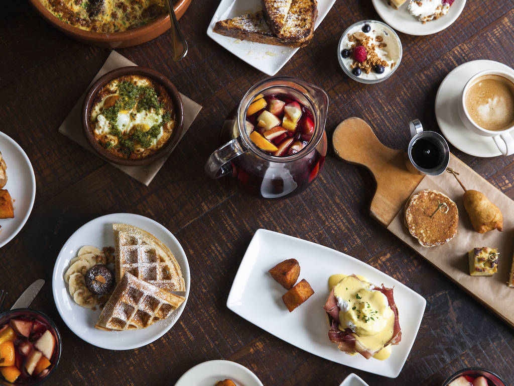 18 Best Lincoln Park Restaurants to Make a Reservation at Tonight