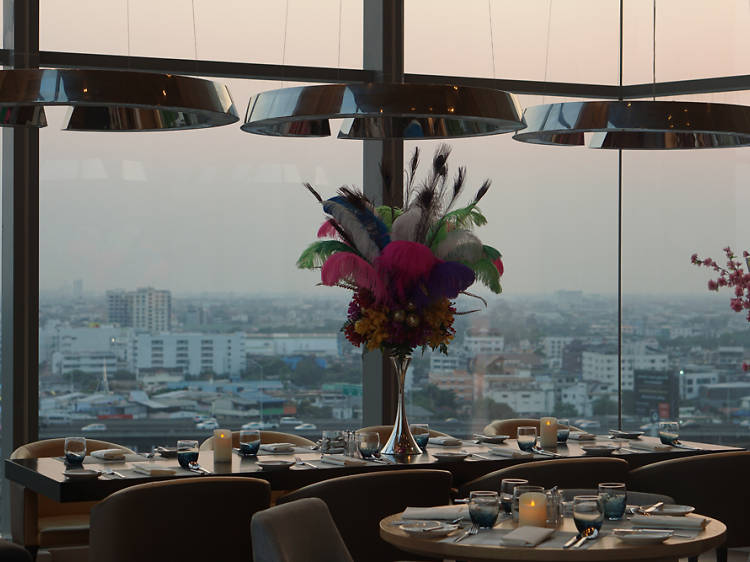 Avani Riverside Bangkok Hotel