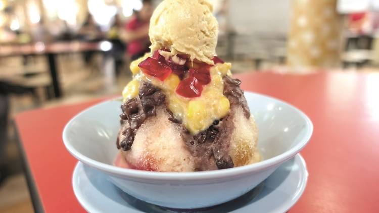 Where to eat local desserts in Singapore