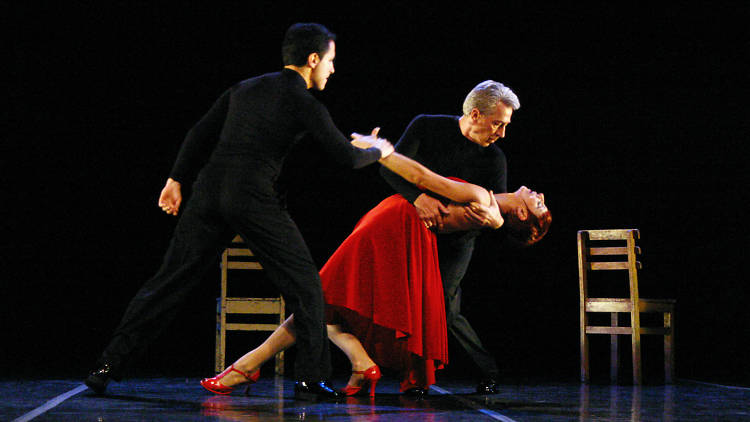 Íntimo tango en el Día internacional de la danza de la UNAM