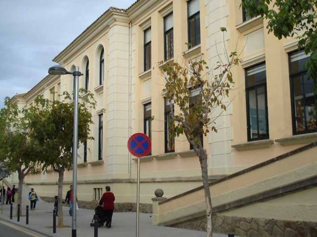 Un refugi antiaeri en una escola Un refugi antiaeri en una escola