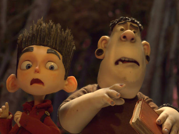 ParaNorman Norman y Alvin sorprendidos por los zombies