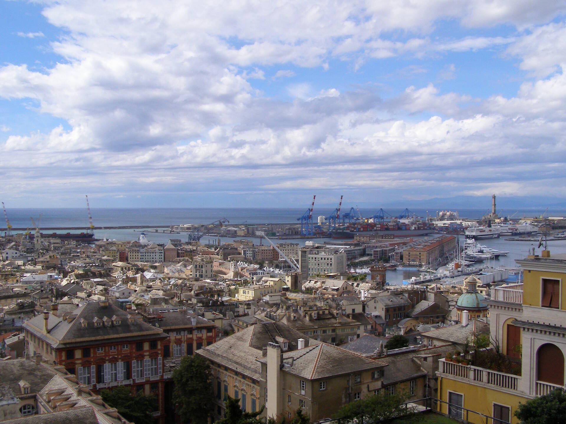 10 great things to do in Genoa - bars, restaurants, sights and the old ...