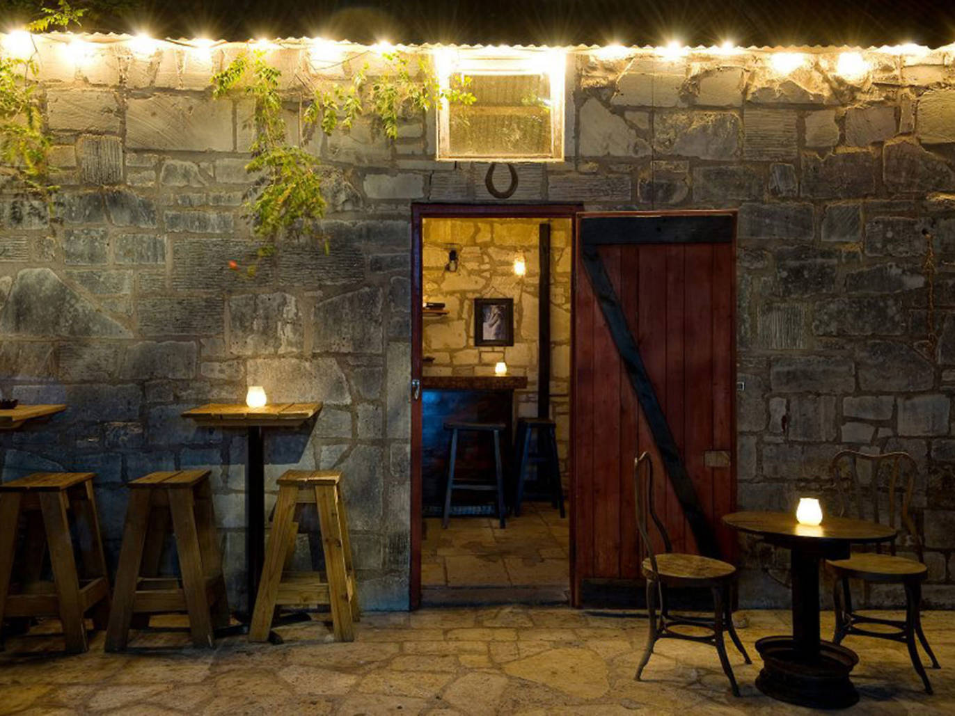 10 Best Speakeasies in Austin for Cocktails in a Secret Location