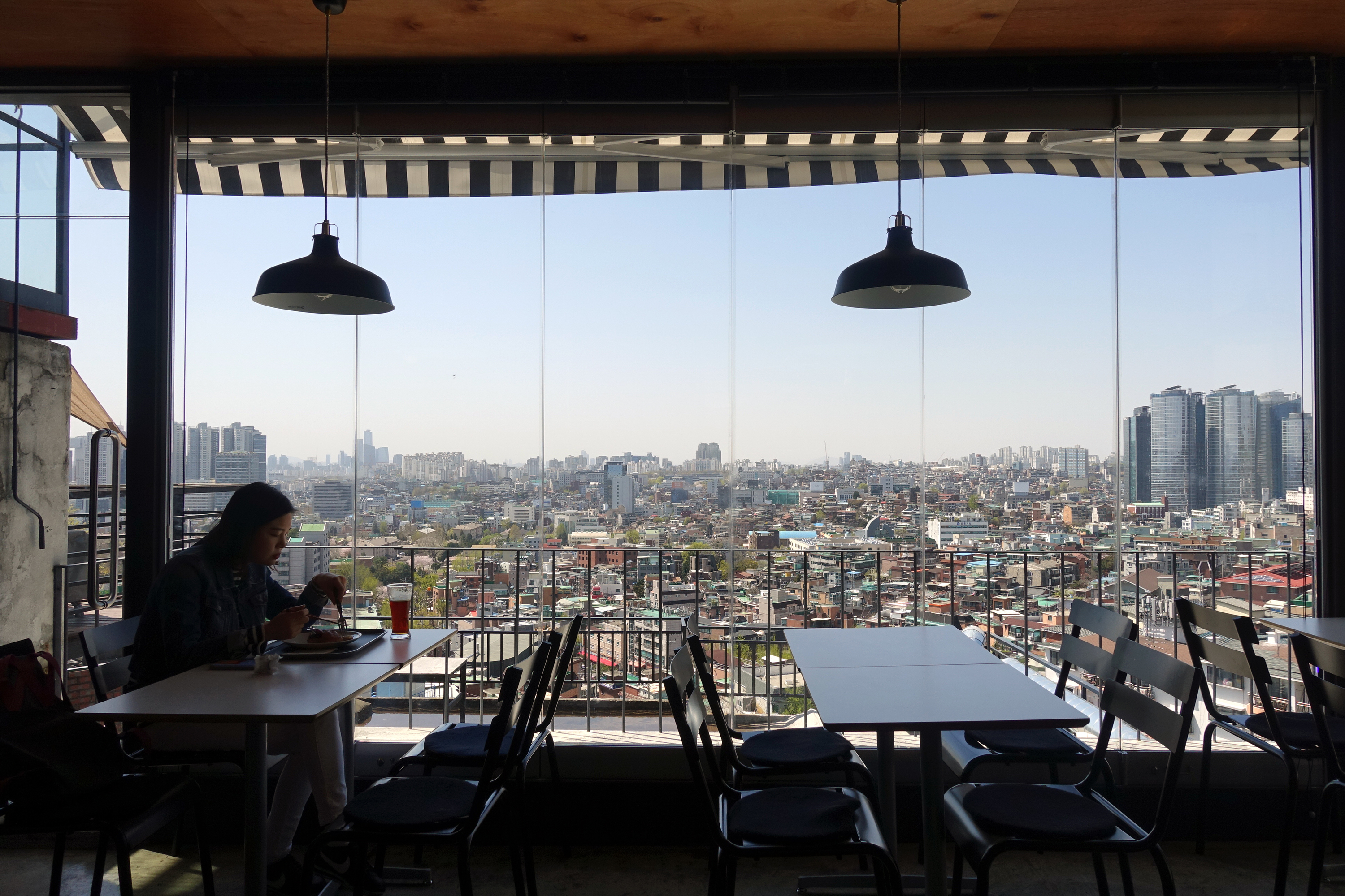 10 Itaewon Rooftops 10 Reasons Why We Re Staying On This Side Of The River Tonight