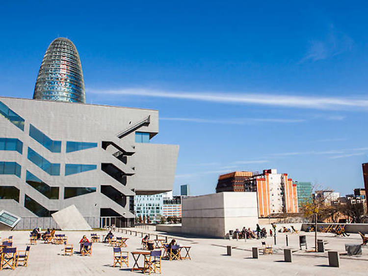 Segunda parada: el edificio del Disseny Hub