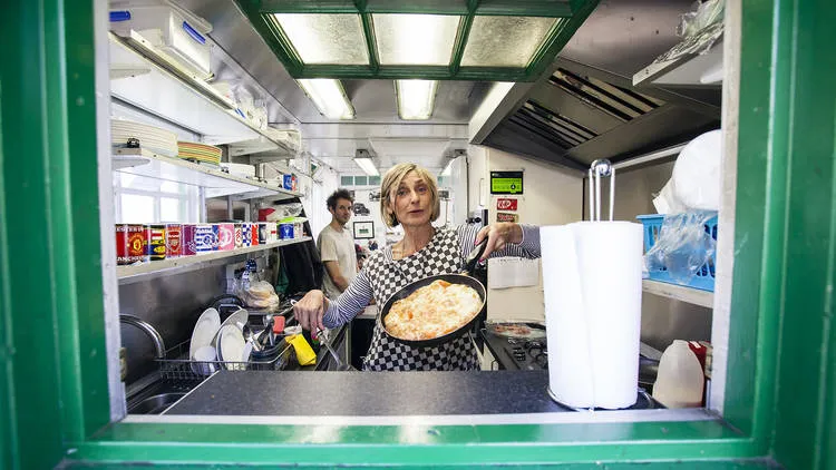 Warwick Avenue Cab box