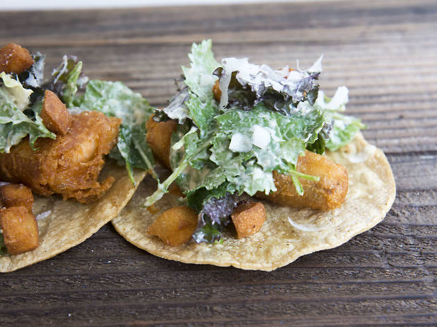 17 Best Fish Tacos In Los Angeles For Pescado Perfection