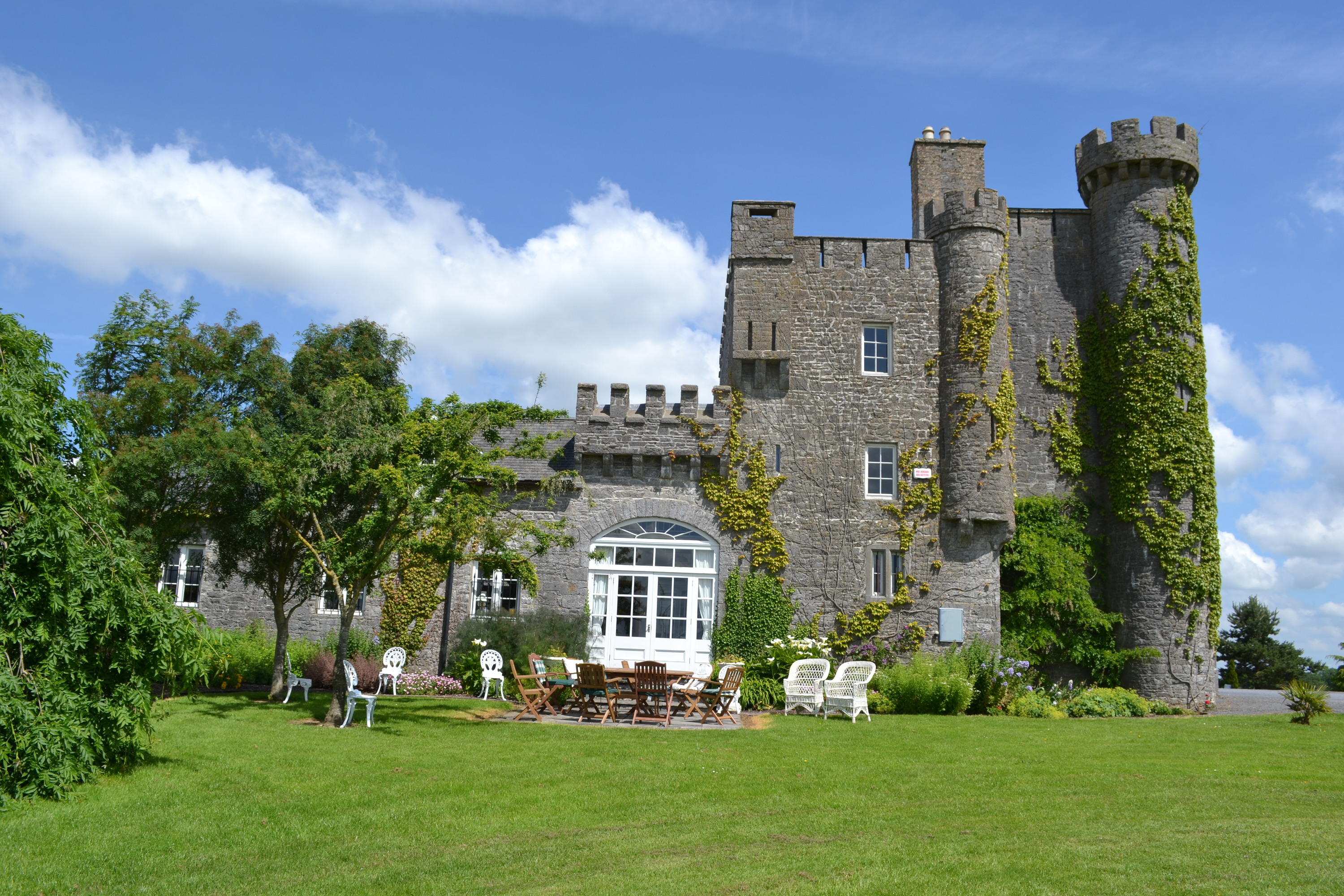 9 castles you can actually stay in