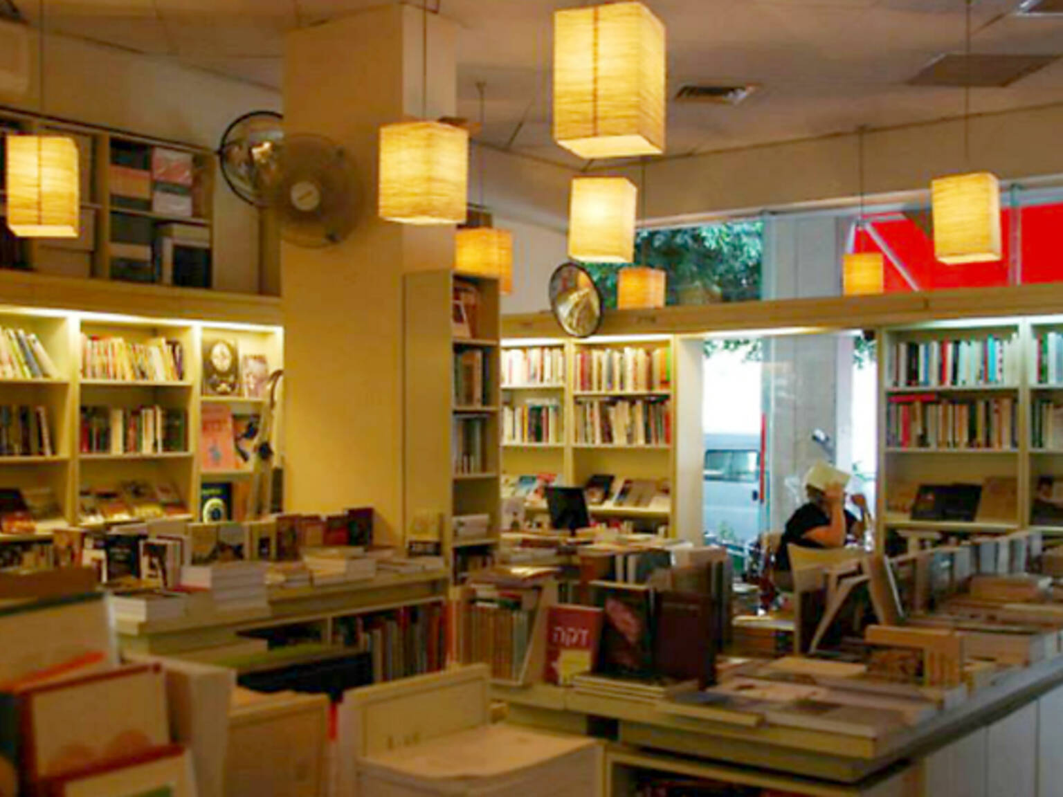 The best Tel Aviv cafés - from coffee and tea to pastries and food