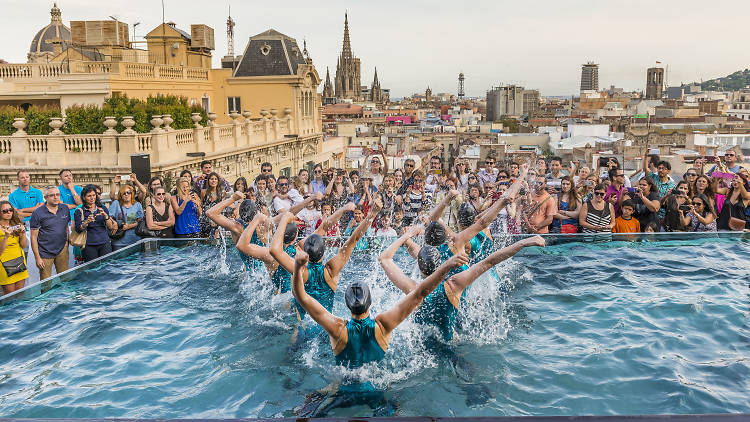 Synchronized swimming