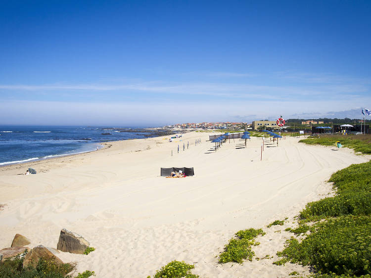 The best beaches near Porto