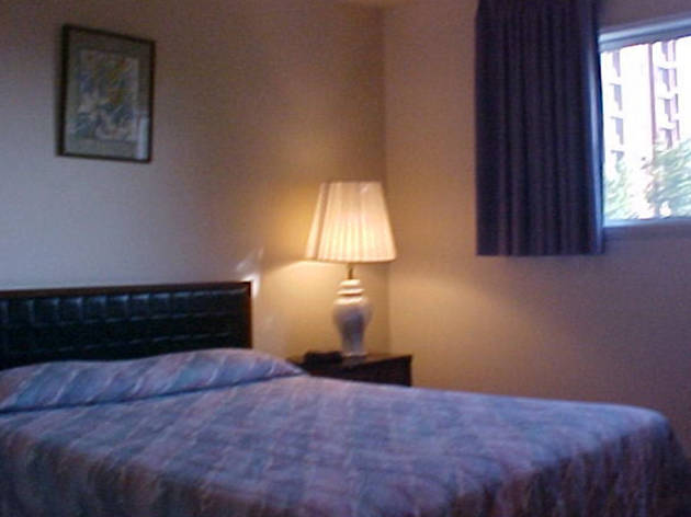 University Motel Suites University Motel Suites