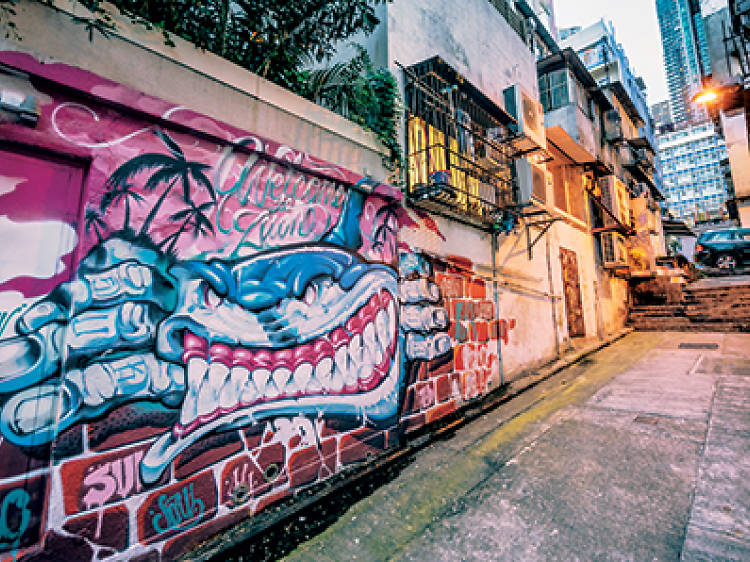 HK Walls murals