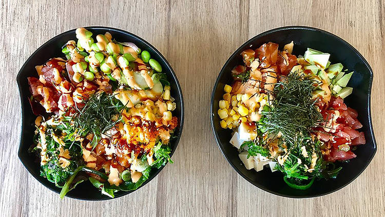 Poke bowl at Amitis Cafe