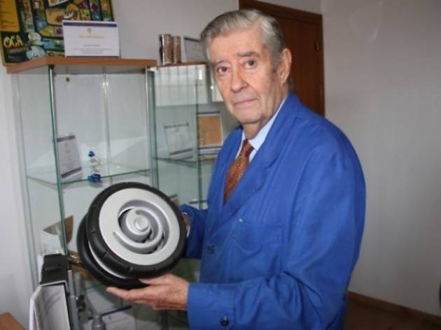 73 invents i un sol home: Josep Argelaguet 73 invents i un sol home: Josep Argelaguet