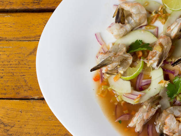 Aguachile de Soda Fishlab Mariscos para la cruda en la CDMX