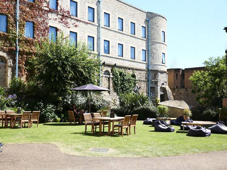 The 10 best hotels in Oxford