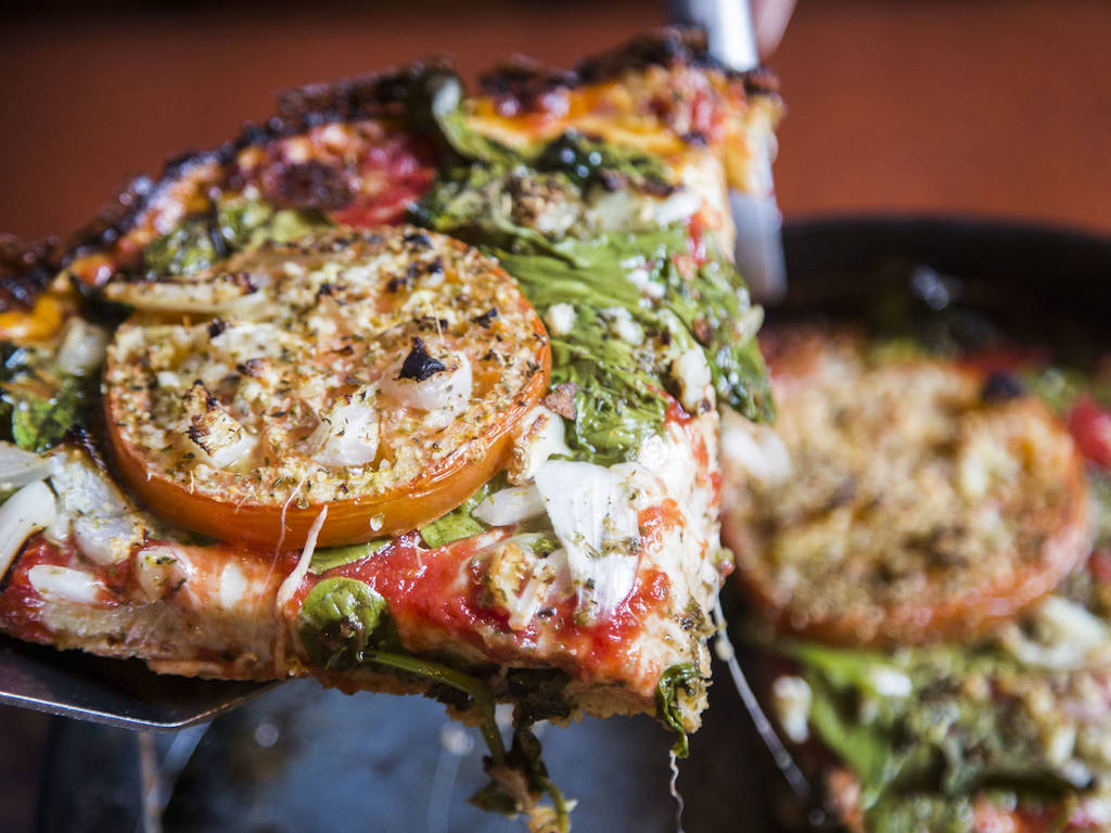 21 Best Deep Dish Pizza in Chicago For Giant Slices