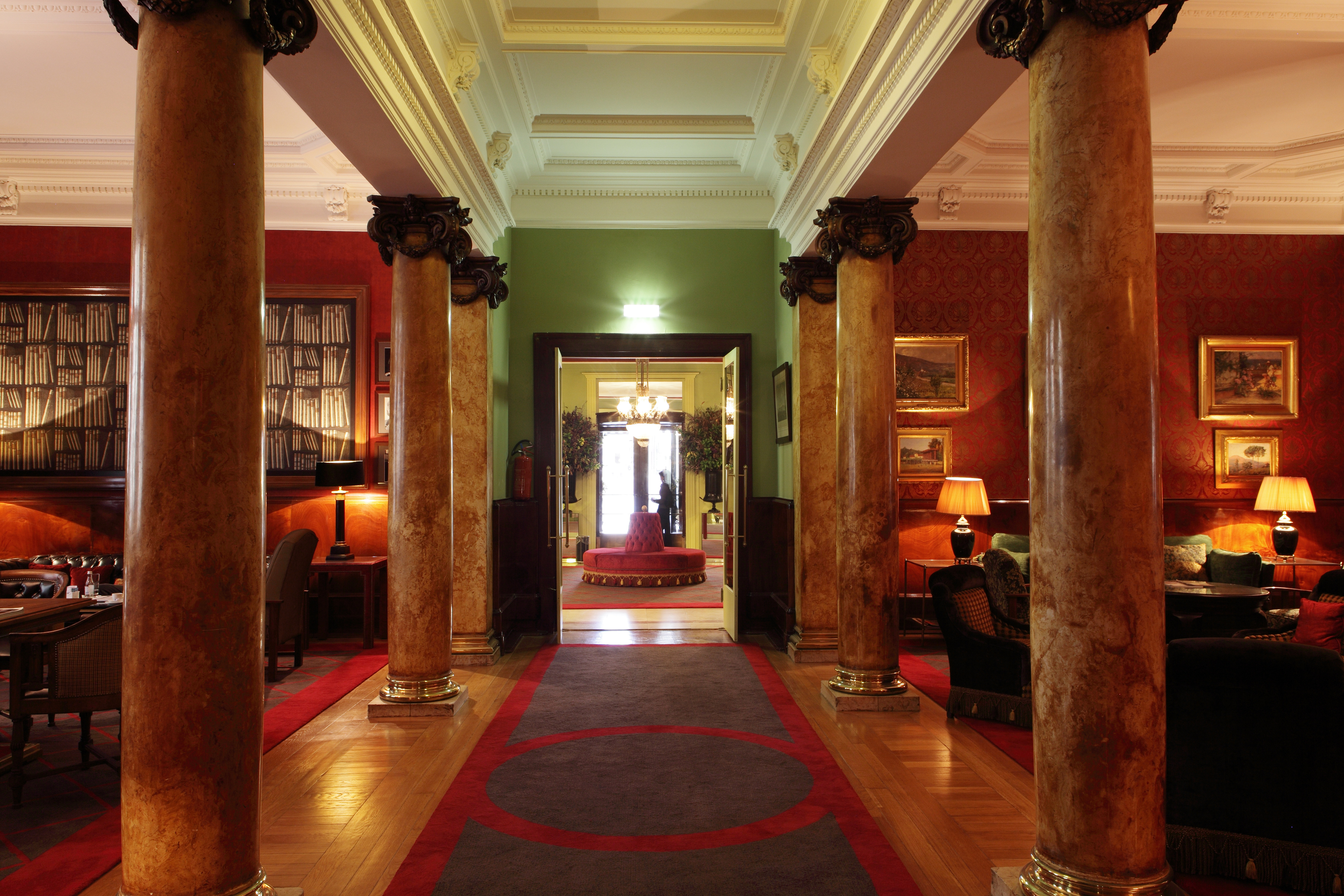 These are the best cheap hotels in Porto