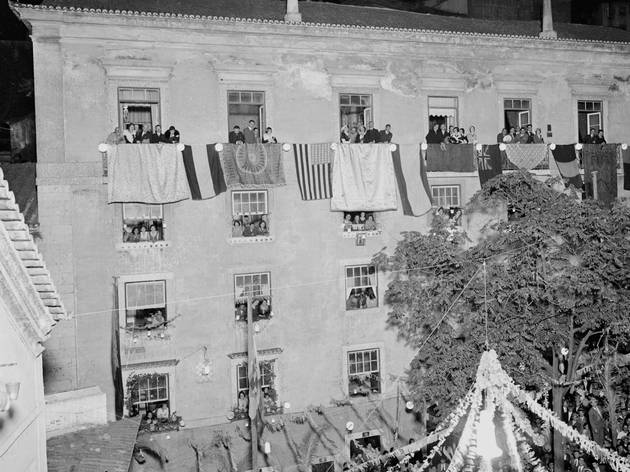 Promoção turística de Portugal, festa dos Santos Populares em Alfama, entre 1930-39 Promoção turística de Portugal, festa dos Santos Populares em Alfama, entre 1930-39