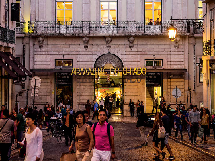 Doação de Brinquedos nos Armazéns do Chiado