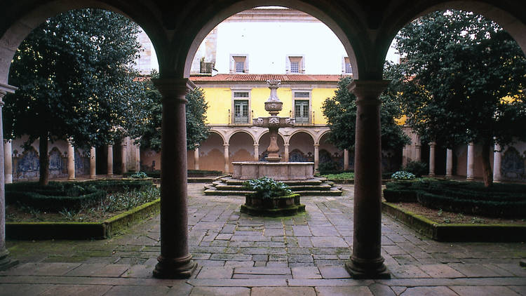 Mosteiro de Tibães - Claustro