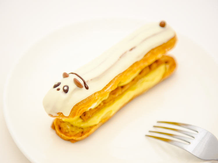 Panda éclairs and cookies