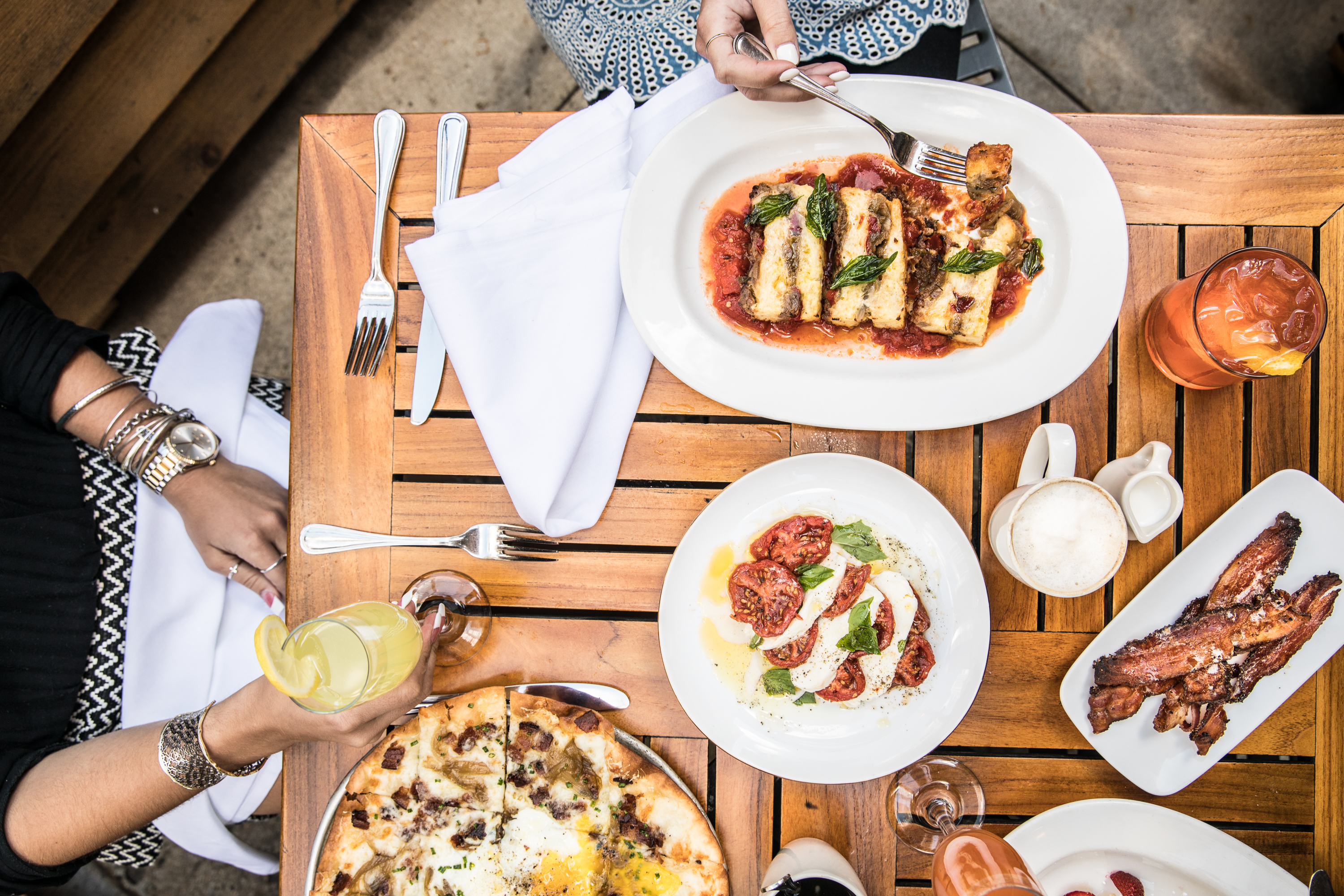 Best Outdoor Brunches in Chicago