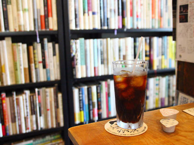 古本カフェ フォスフォレッセンス(phosphorescence) 古本カフェ フォスフォレッセンス(phosphorescence)
