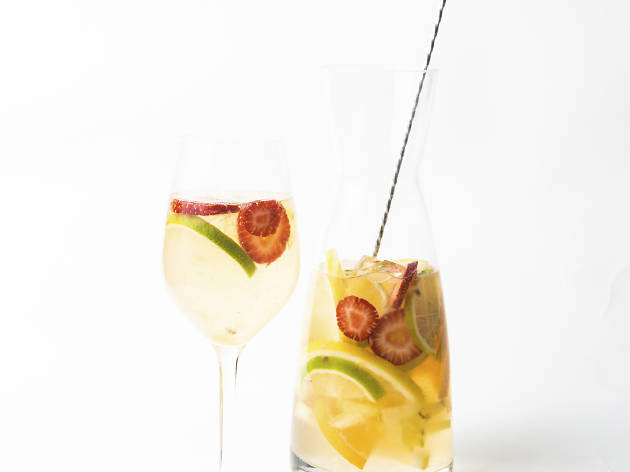 sangria de saké do sushi café avenida sangria de saké do sushi café avenida