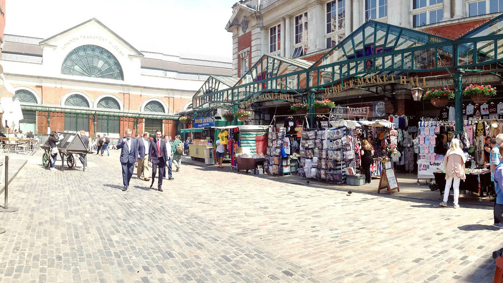 Jubilee Market Shopping in Covent Garden, London