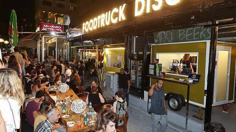 Pop-up promenade: Food Truck Disco