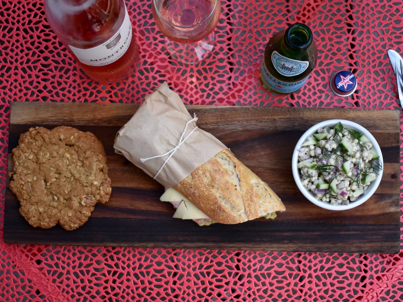 Where to buy gourmet picnic baskets in Chicago