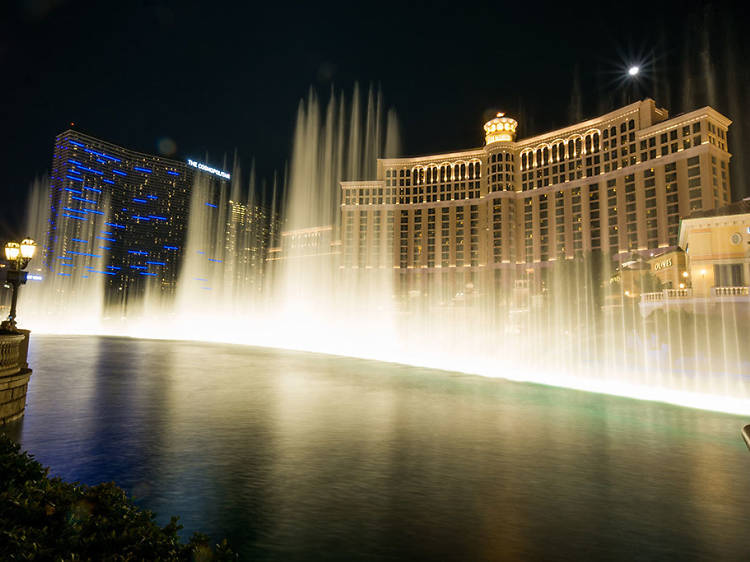 Los Angeles to Las Vegas private roundtrip flight