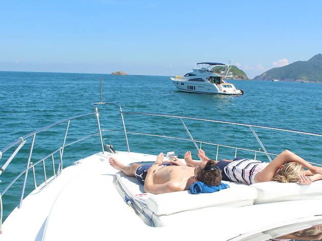 Best Junk Boat Packages In Hong Kong