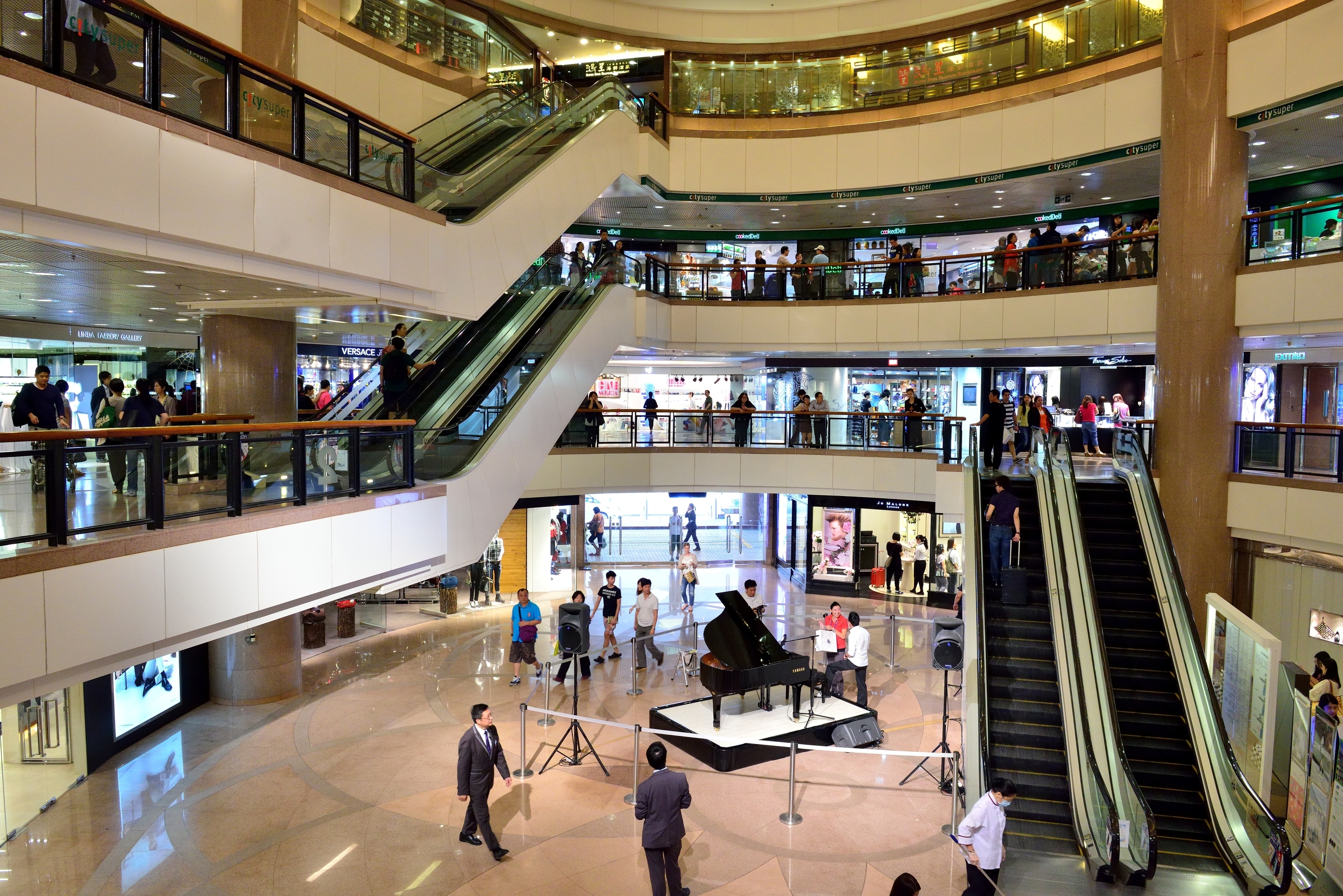 Harbour city mall, Canton road, Tsin Sha Tsui, Kowloon, Hong Kong