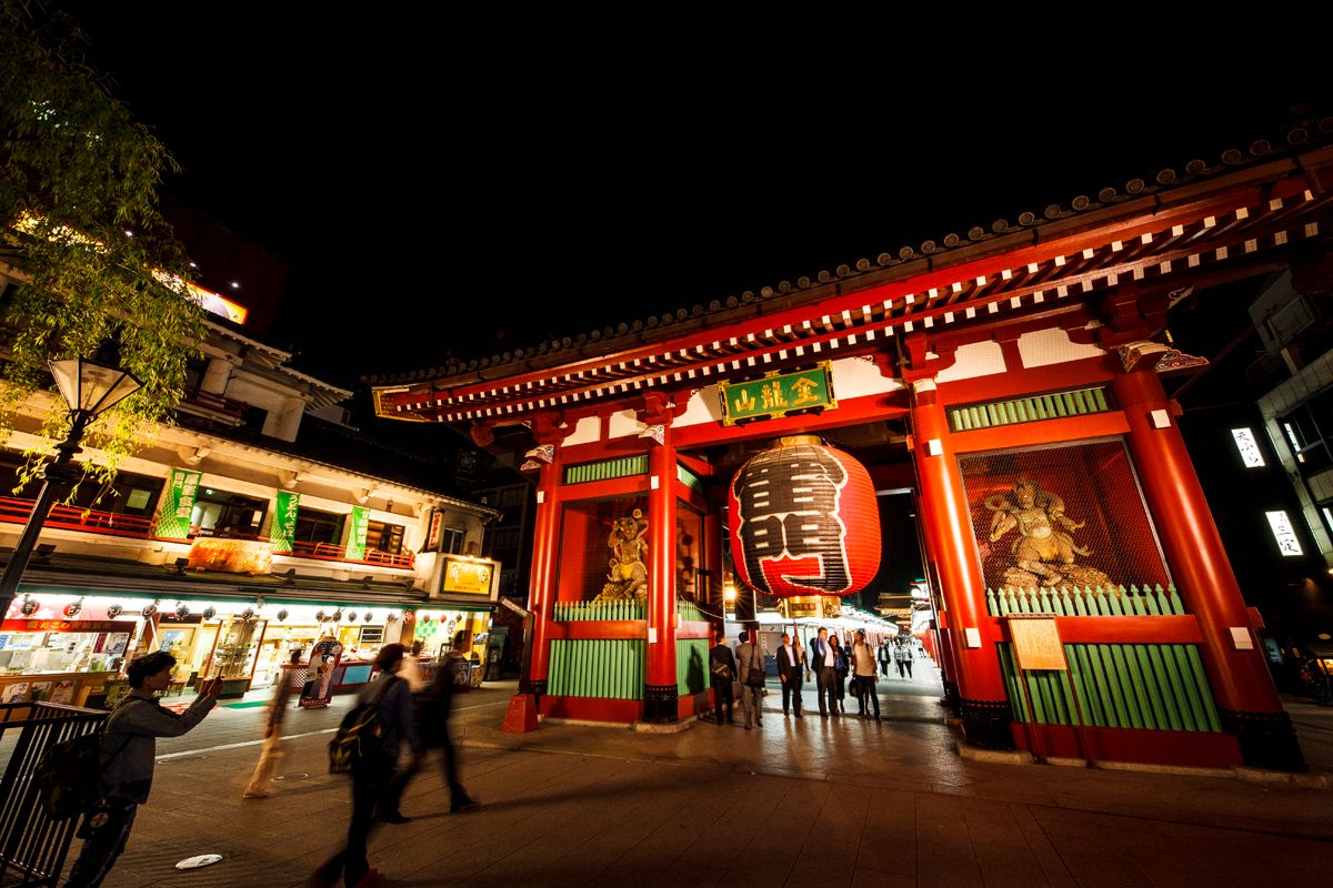 looking-back-toward-the-gate-of-sensoji-temple-in-asakusa-photo-by